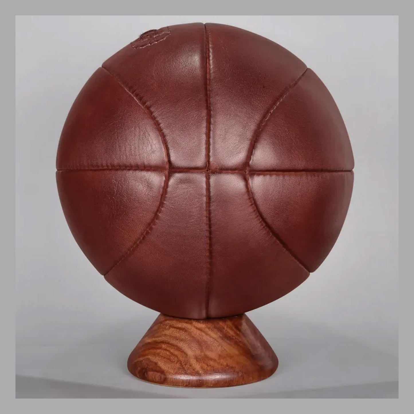 Retro Vintage Leather Basketball – 1900s Sports Decor